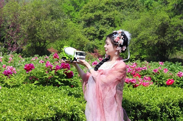 【公司新聞】美！太美了！快來(lái)欣賞凌宇“牡丹仙子”