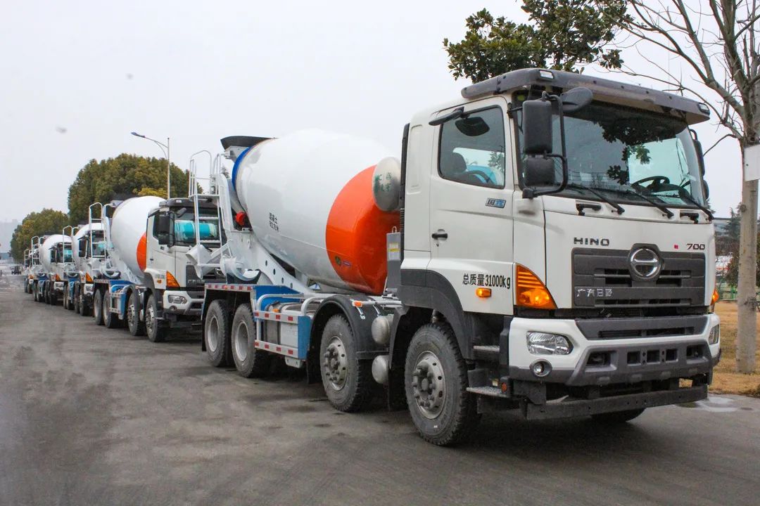 草長鶯飛二月天，凌宇攪拌赴前線！