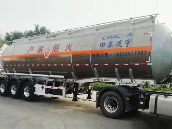 現(xiàn)場收獲多臺意向，中集凌宇高端液罐車遼寧受青睞