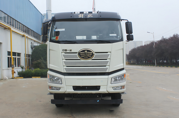 混動(dòng)攪拌車(chē)強(qiáng)勁優(yōu)勢(shì)詳解！攪拌車(chē)主新選擇！